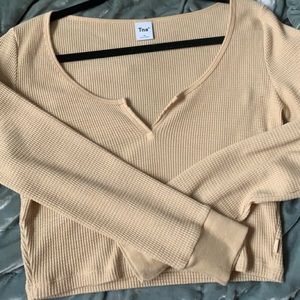 Aritzia TNA top